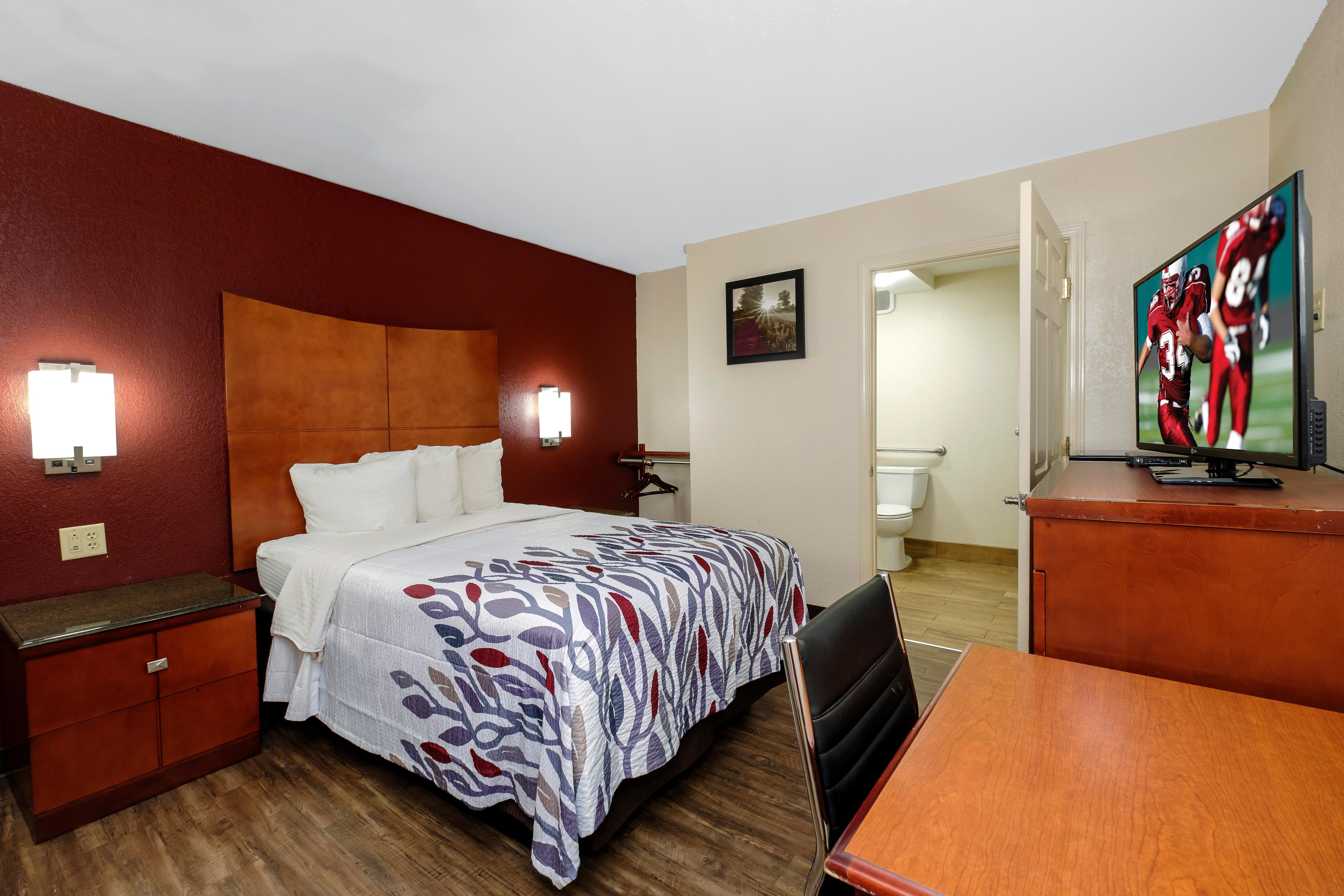 Red Roof Inn Columbus, Ms Eksteriør billede
