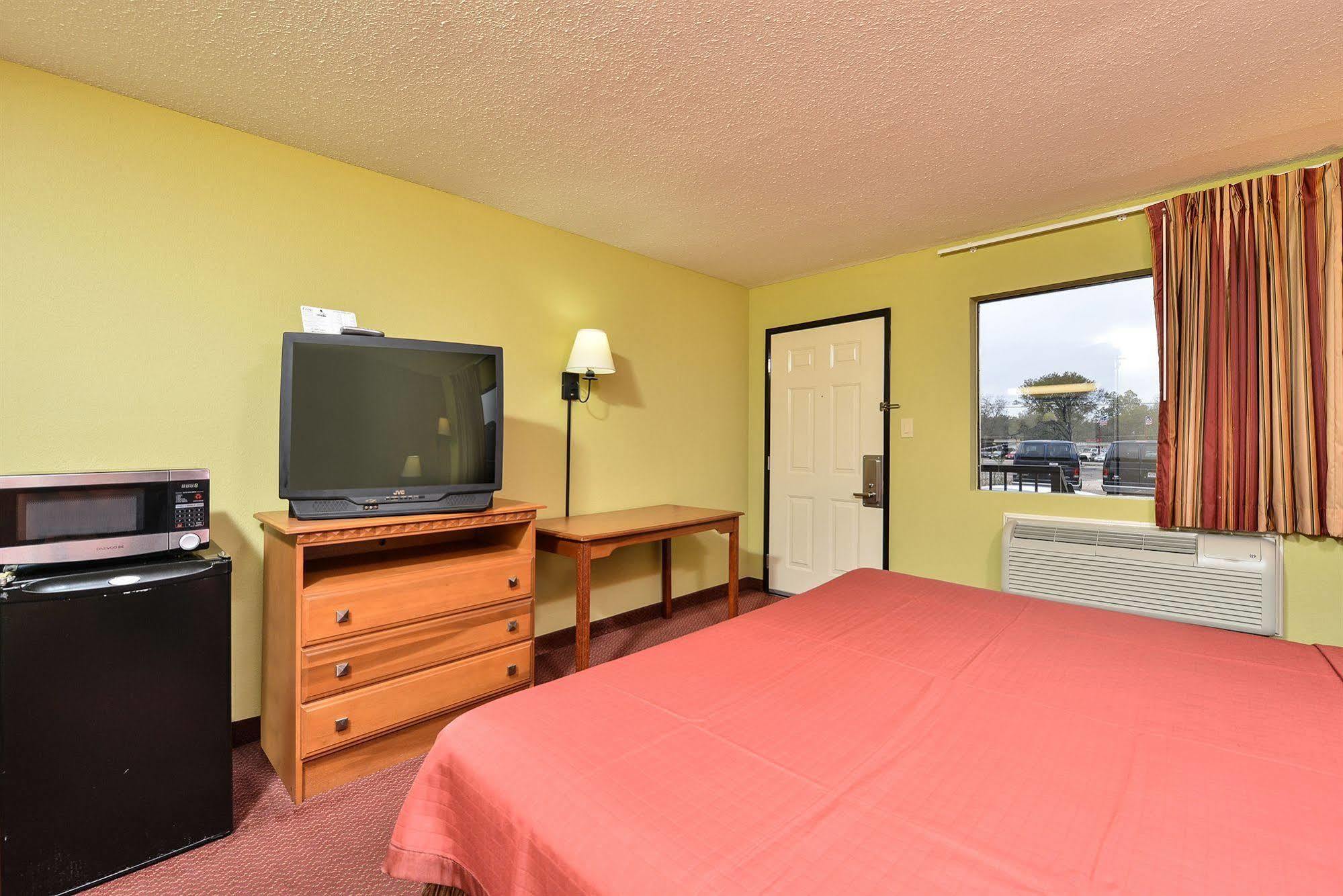 Red Roof Inn Columbus, Ms Eksteriør billede