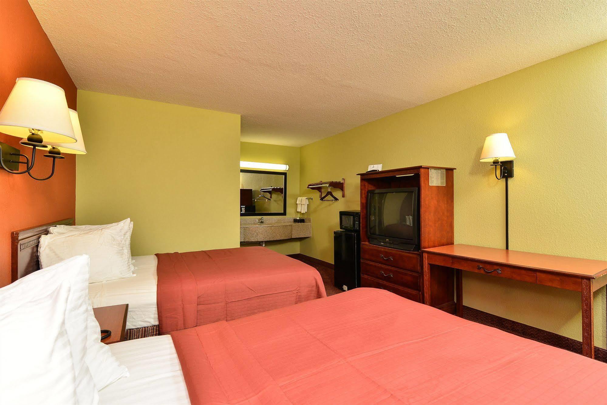Red Roof Inn Columbus, Ms Eksteriør billede