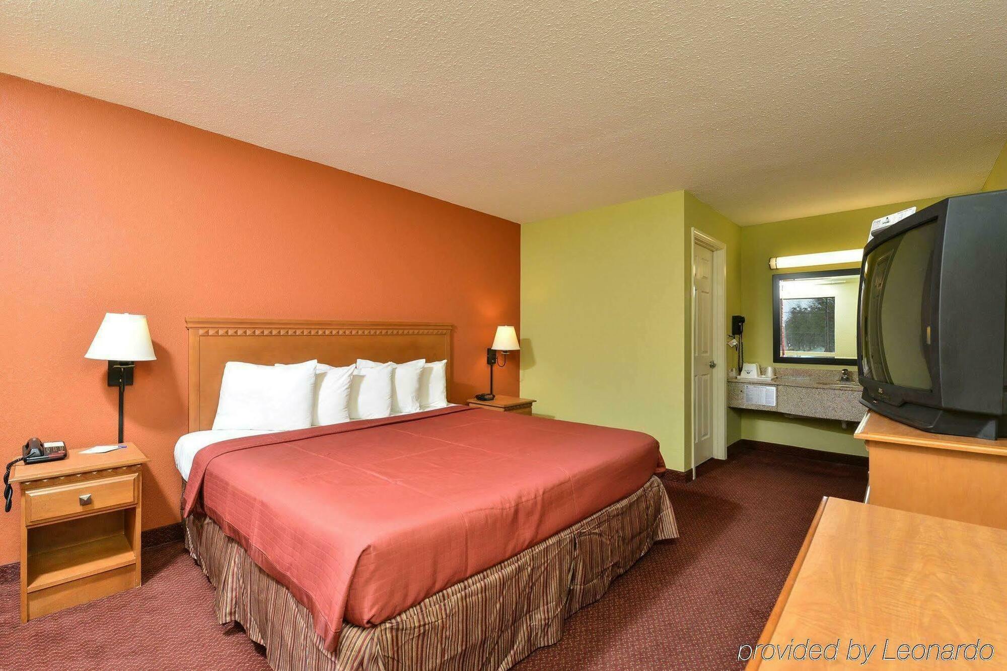 Red Roof Inn Columbus, Ms Eksteriør billede